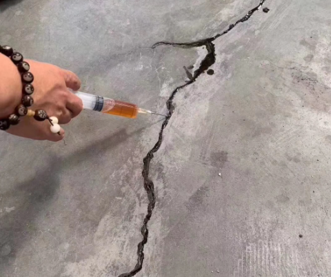 江门混凝土裂缝修补技术详解​